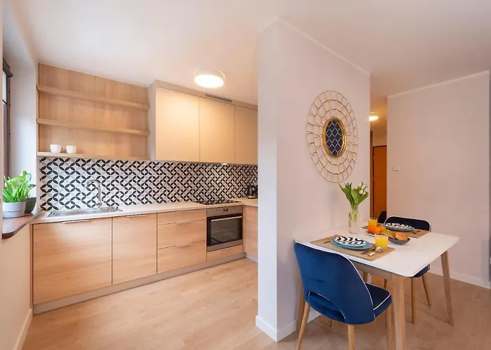 Beautiful 600 M To The By Renters